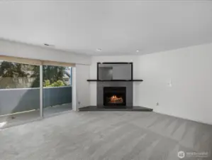 Living room w/gas fireplace