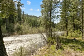 Private .48 Acre Riverfront Parcel