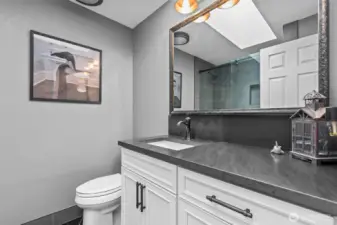 Fully updated 2nd bathroom.