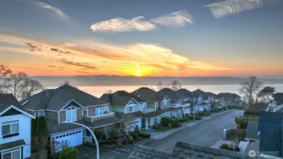 Beautiful sunset views - minutes from walking trails, waterfront parks, shopping, restaurants, theaters, the Eastside and more!