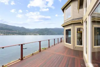 The main deck offers plenty of room for entertaining guests, or private enjoyment. Both Tigerwood decks were refinished in late 2025