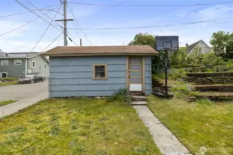 1 car garage