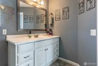 Primary bath