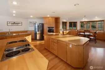 Open Kitchen is a must see!