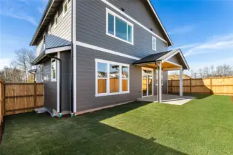 Backyard/Private Deck