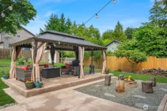 Gorgeous patio with huge pergola