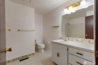 Full bath on main level.