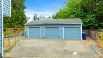Detached garage and shop.