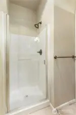 another look at the main floor bath.
