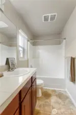 2nd floor bath, another angle.
