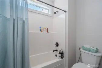Guest Shower