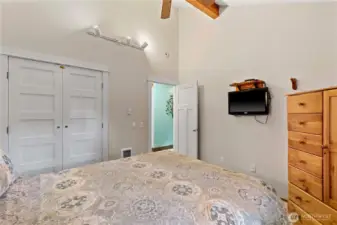 Main Floor Bedroom, Vaulted Ceiling