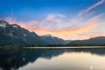 Minutes to Lake Wenatchee