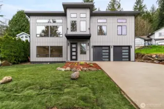 Welcome to 647 Rainbow Drive!