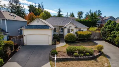 Welcome home to 3901 Sterling Place!