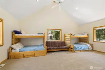 Use your imagination this room is big