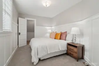 Second upstairs bedroom