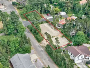 Build ready 16117 square foot lot in Beachwood on the Long Beach Peninsula. This west-side property has deeded access to the Ocean Beaches and the Pacific Ocean. Beachwood is a quiet community with paved streets and higher-end homes.