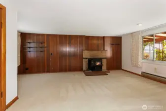 Nice large windows in the living room that lets an abundance of natural light in