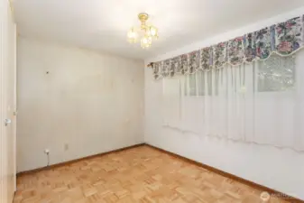 Secondary bedroom