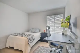 Generos size of 2nd bedroom