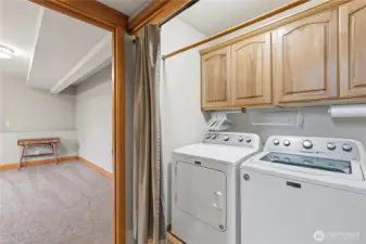 washer and dryer stay