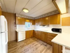 Plenty of cabinetry and counter space in the Kitchen.