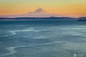 Sunset Over Seattle and Mt. Rainier!