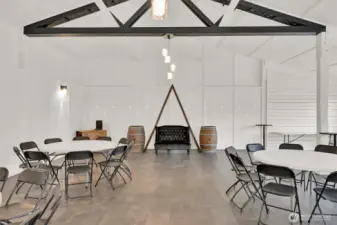 Barn/Shop