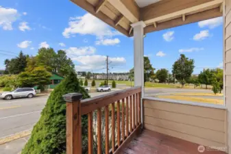 Nice covered front porch.