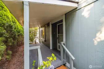 Side entrance into living room area