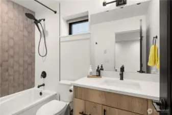 Lower floor bath