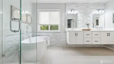 Brand New! 5 Piece Primary En- Suite.
