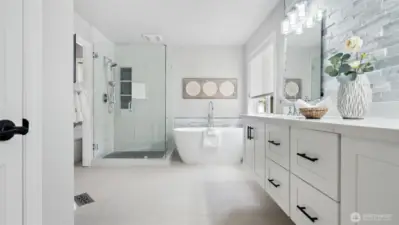 Brand New! 5 Piece Primary En- Suite With Soaking Tub.