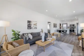 10 foot ceilings throughout