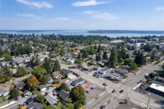Walking distance to Proctor District