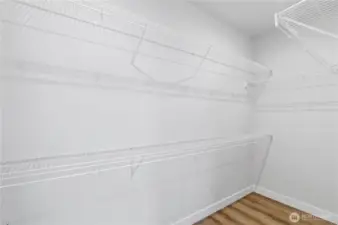 Walk in Closing