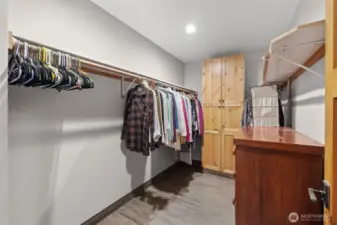 Walk-in closet with plenty of space and room to stay organized.