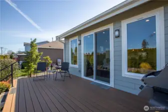 Back deck newer with composite decking!