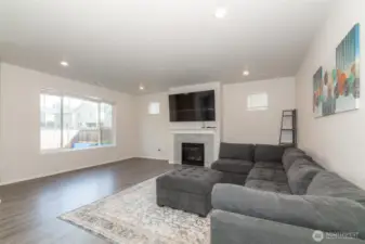 Spacious living room