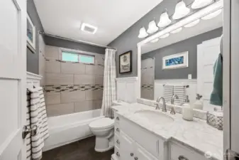 Main floor full bath