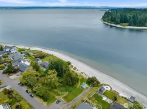 Old Man Beach Access - walkable from the home.