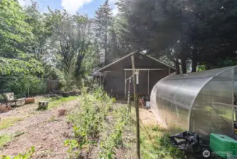 Grow your own produce or design the garden you’ve always dreamed of—the possibilities are endless!