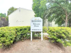 Welcome home to Renton Ridge!