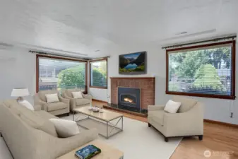 Cozy living room  VIRTUALLY STAGED