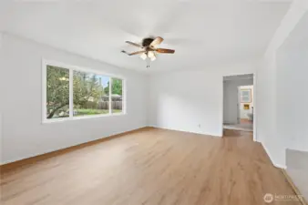 Main level dining area