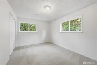 Primary bedroom - main level