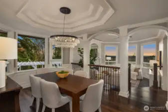 Dining room views over the garden from sunrise to sunset.