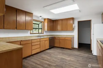 Spacious kitchen
