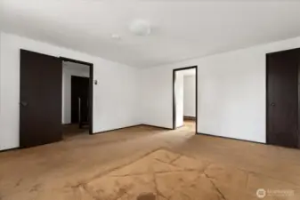 Primary suite